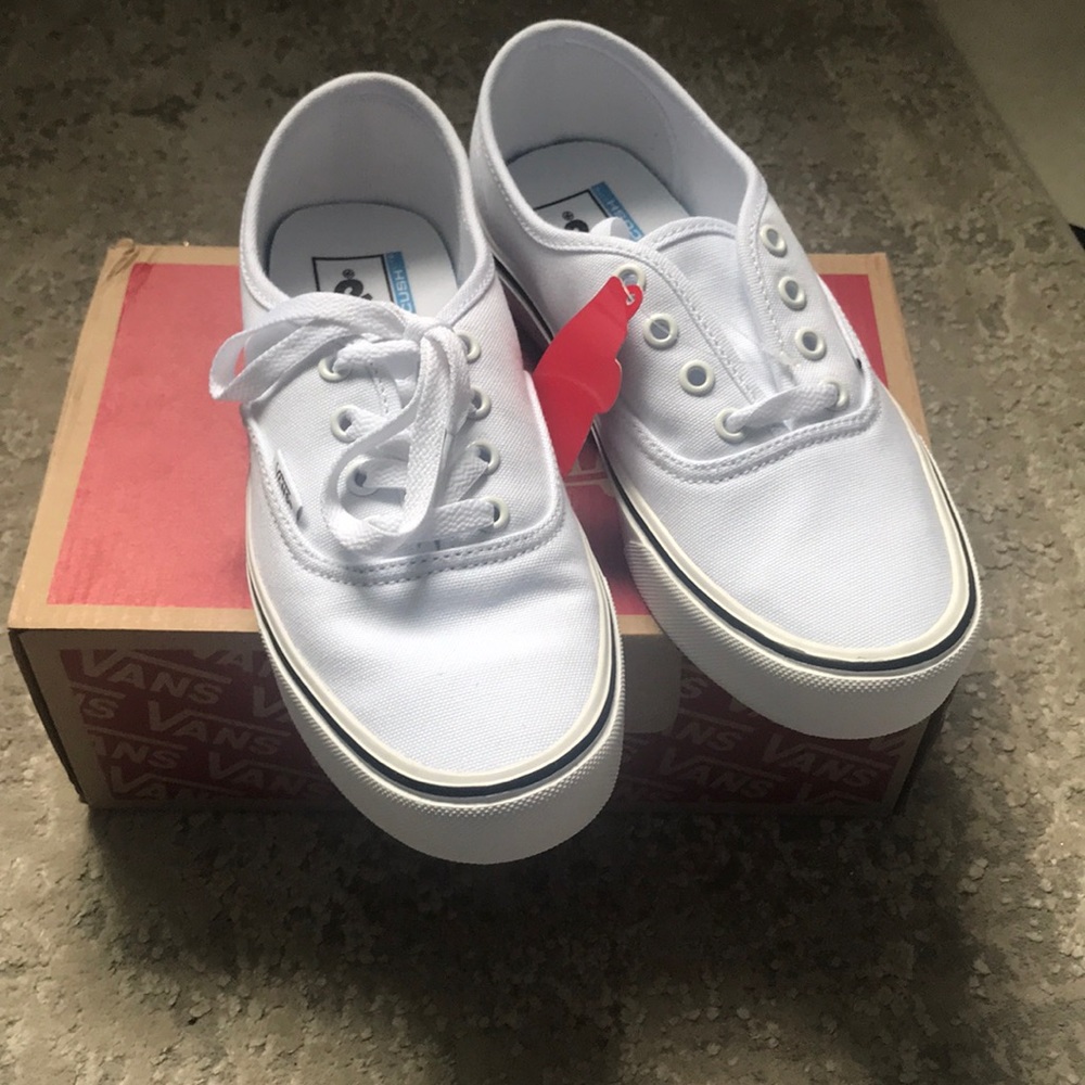 Vans ultracush true white
